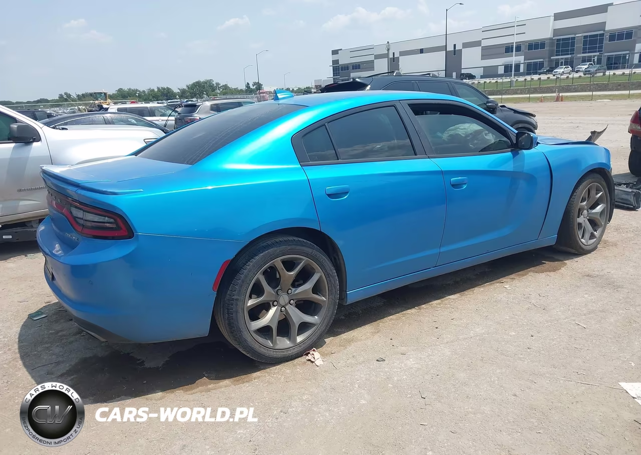 2015 Dodge Charger Sxt VIN:2C3CDXHG9FH826947 - 4