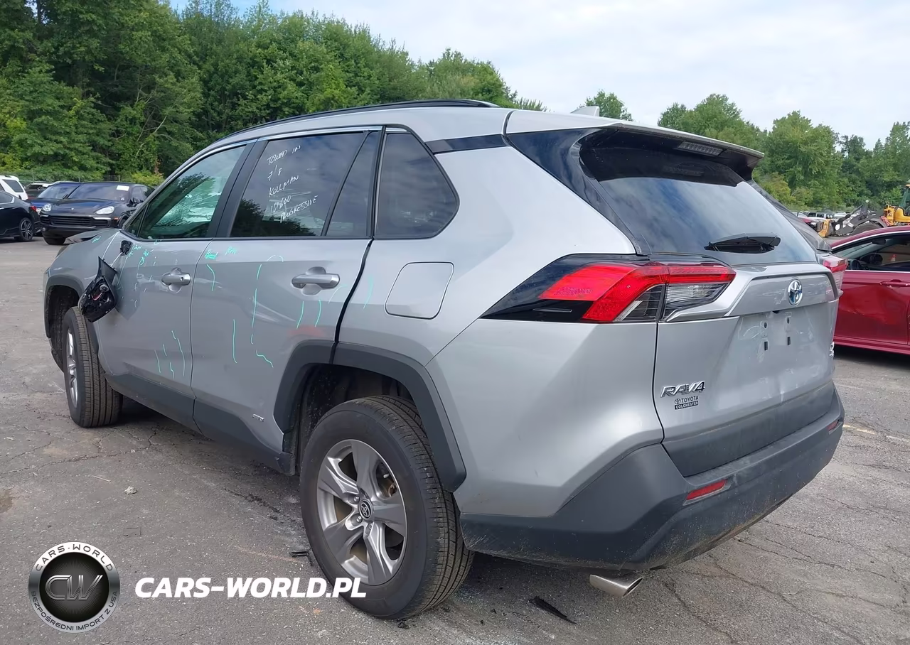 2024 Toyota Rav4 Hybrid Xle VIN:2T3RWRFV4RW237175 - 3
