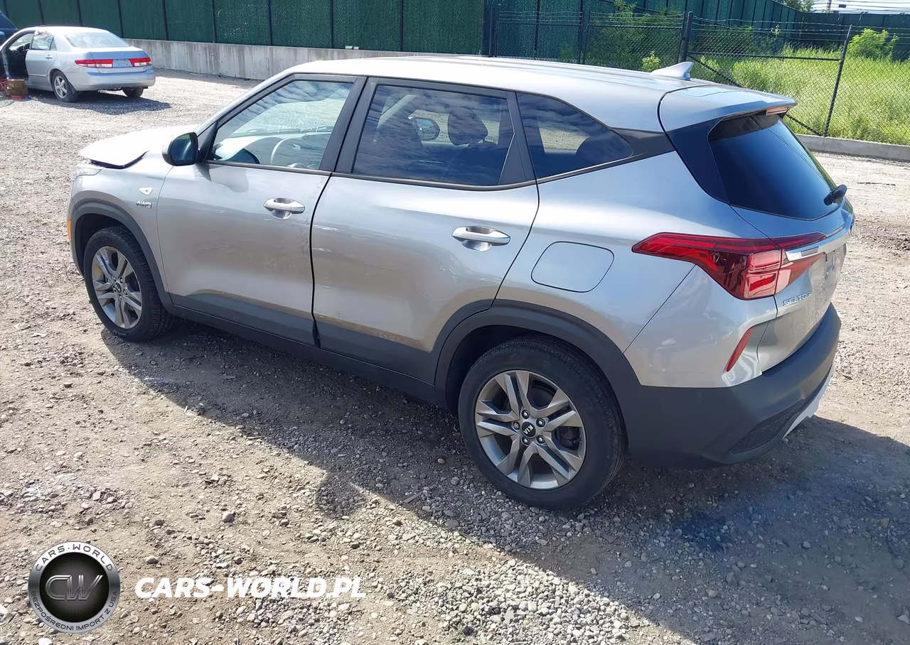 2021 Kia Seltos Lx VIN:KNDEPCAA0M7152660 - 3