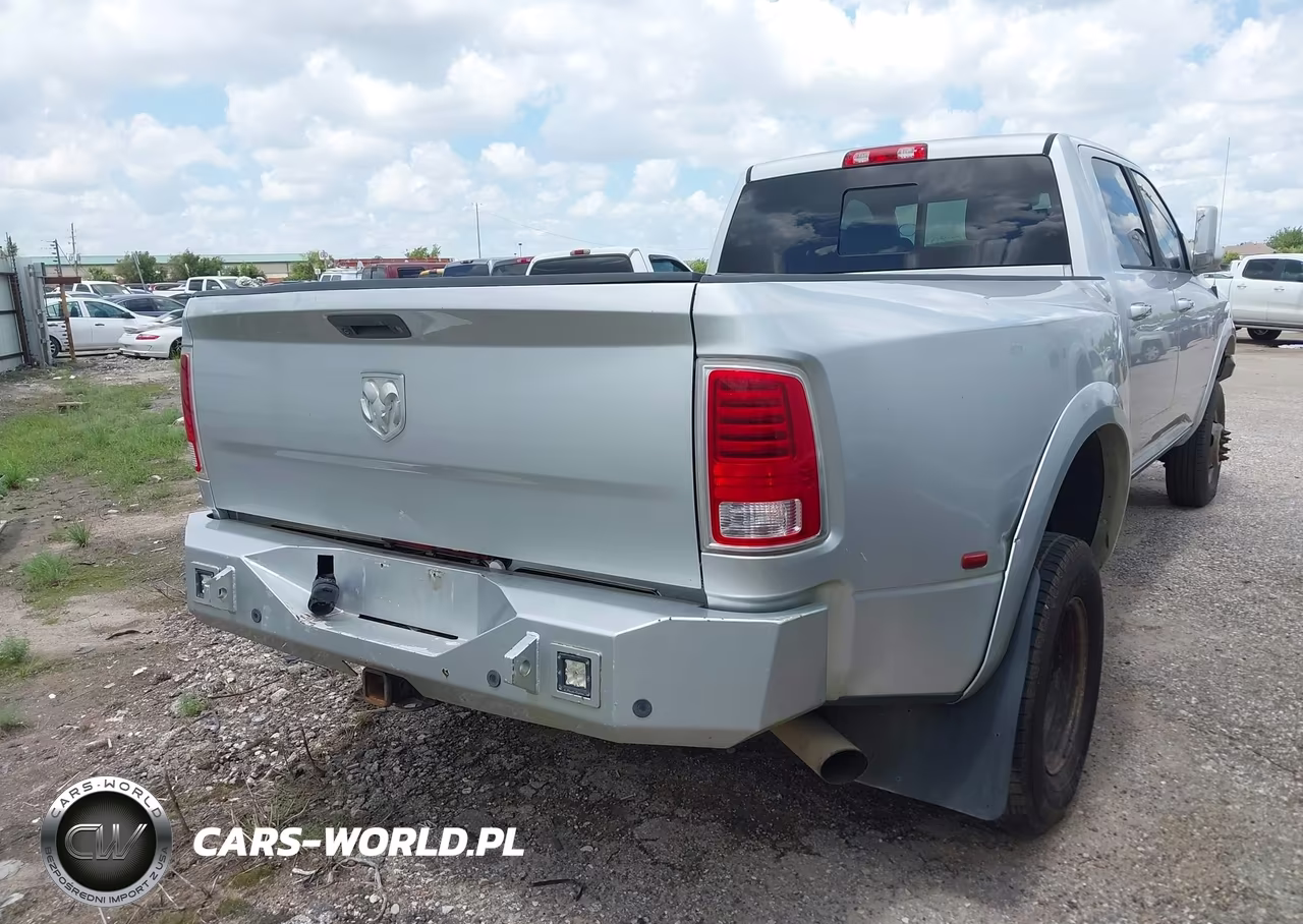 2014 Ram 3500 Laramie VIN:3C63RRJL1EG306778 - 4