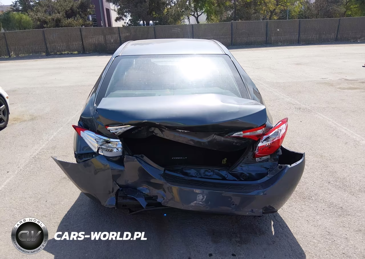 2015 Toyota Corolla Le VIN:5YFBURHE4FP229295 - 16