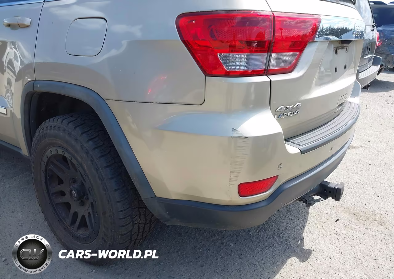 2011 Jeep Grand Cherokee Laredo VIN:1J4RR4GG6BC558213 - 6