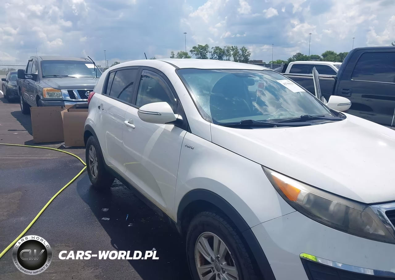 2011 Kia Sportage Lx VIN:KNDPBCA2XB7044737 - 6
