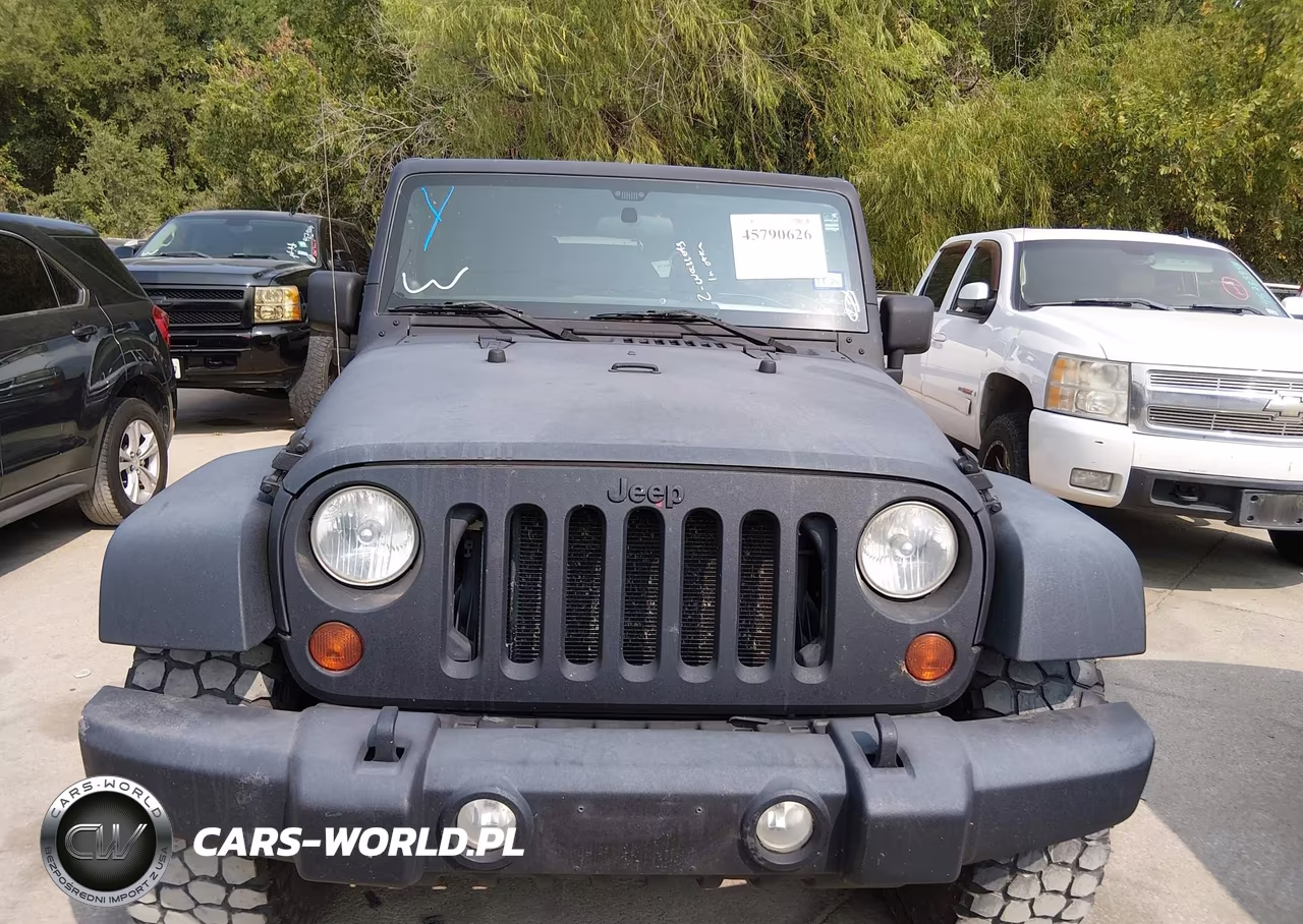 2011 Jeep Wrangler Unlimited Sport VIN:1J4BA3H15BL530691 - 12