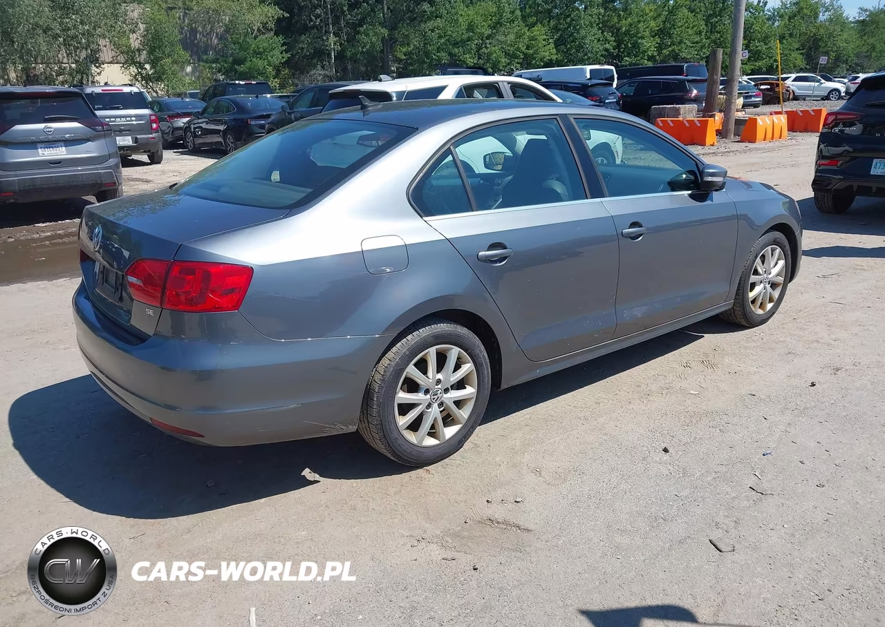 2014 Volkswagen Jetta 1.8T Se VIN:3VWB17AJ1EM445385 - 4