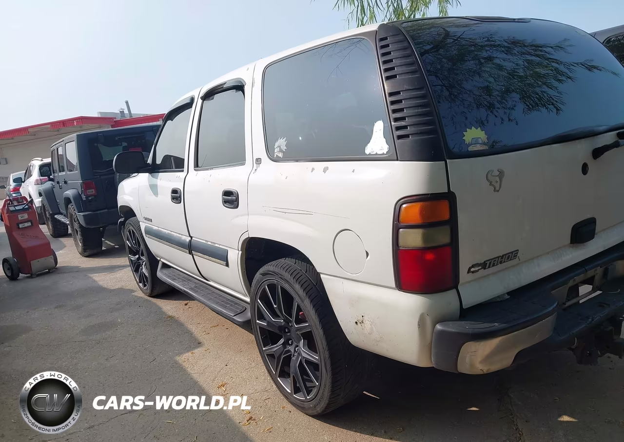 2001 Chevrolet Tahoe Ls VIN:1GNEC13TX1R189737 - 3