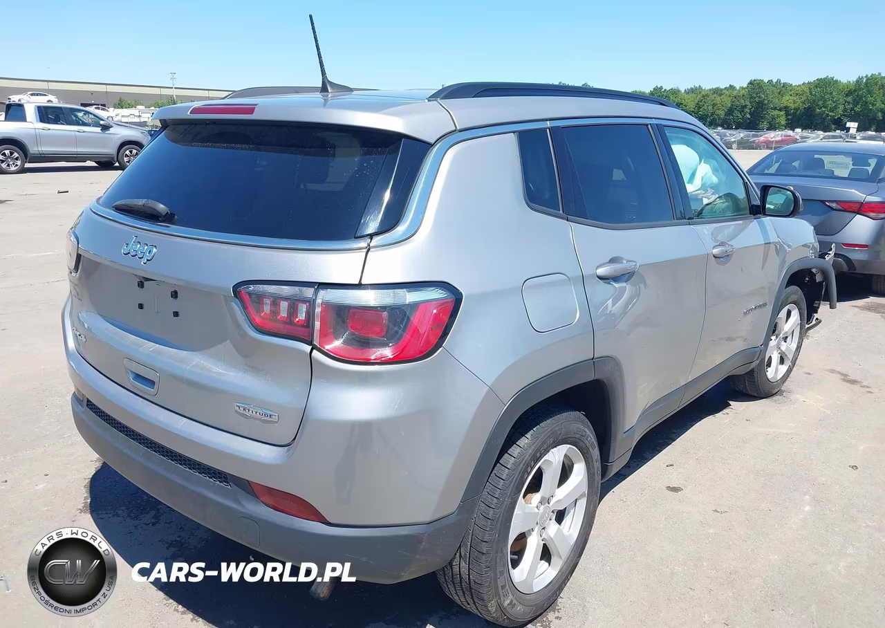 2017 Jeep New Compass Latitude 4X4 VIN:3C4NJDBB9HT641025 - 4
