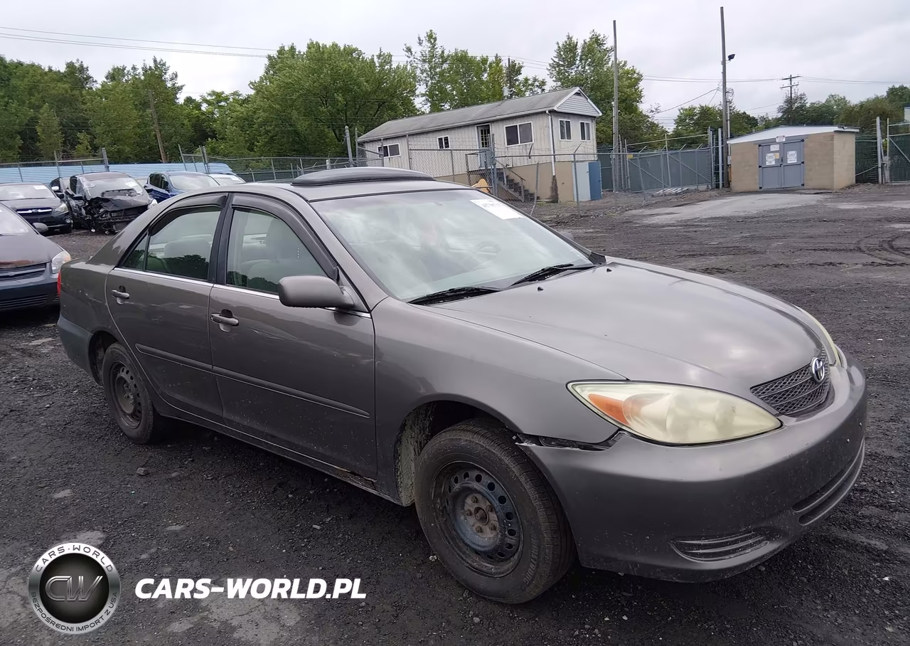 2004 Toyota Camry Le