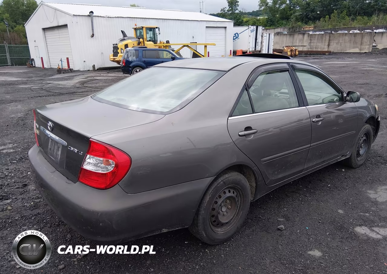 2004 Toyota Camry Le VIN:4T1BE32K14U849557 - 4