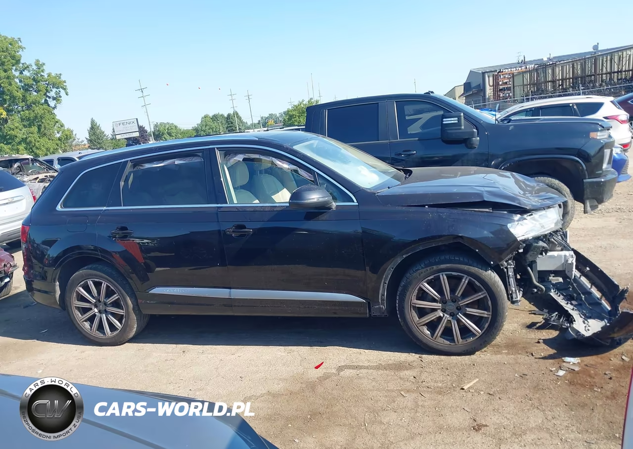2018 Audi Q7 3.0T Premium VIN:WA1LAAF76JD028667 - 12