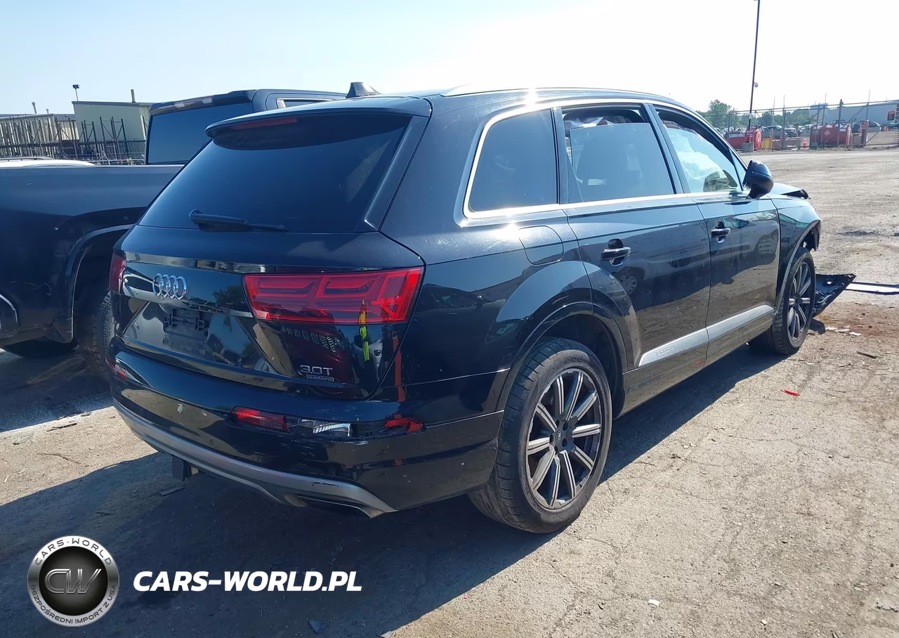 2018 Audi Q7 3.0T Premium VIN:WA1LAAF76JD028667 - 4