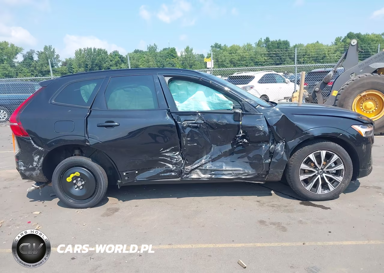 2025 Volvo Xc60 B5 Core VIN:YV4M12RJ7S1034887 - 13