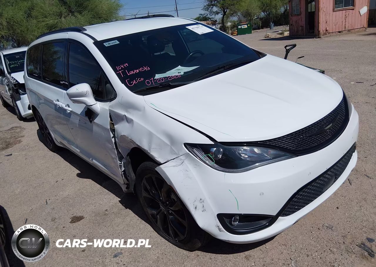 2020 Chrysler Pacifica Touring L VIN:2C4RC1BG8LR273311 - 1