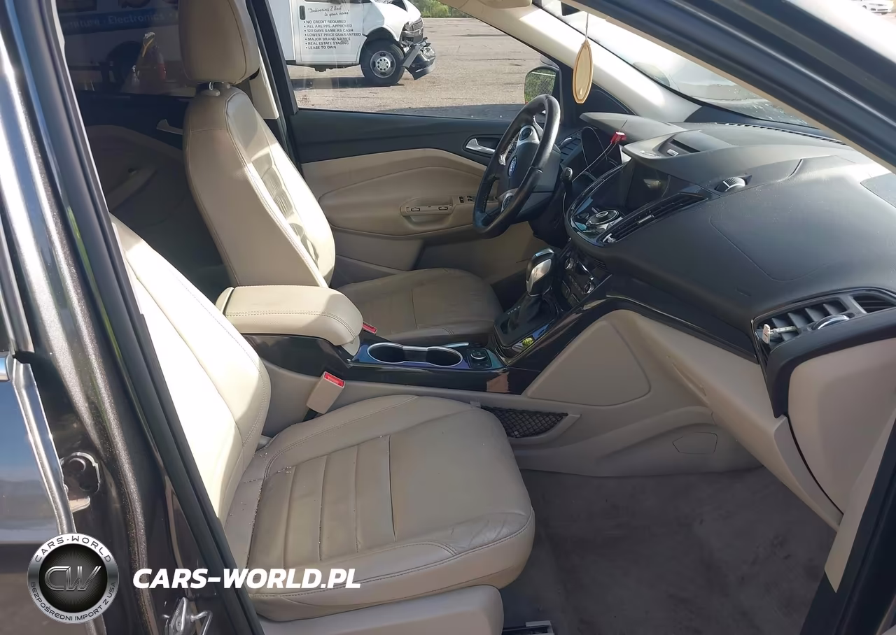 2016 Ford Escape Titanium VIN:1FMCU0J99GUB84092 - 5