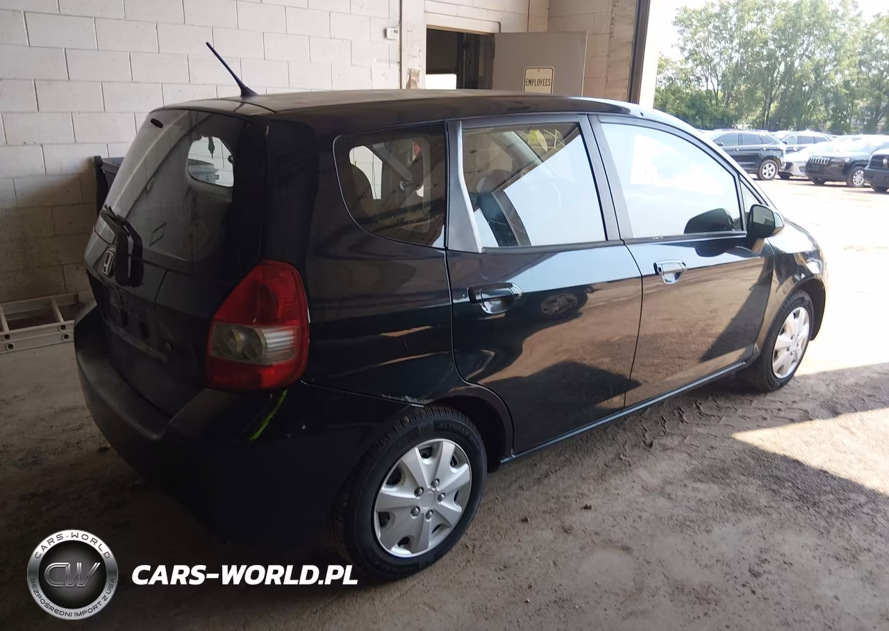 2008 Honda Fit VIN:JHMGD38448S031536 - 4