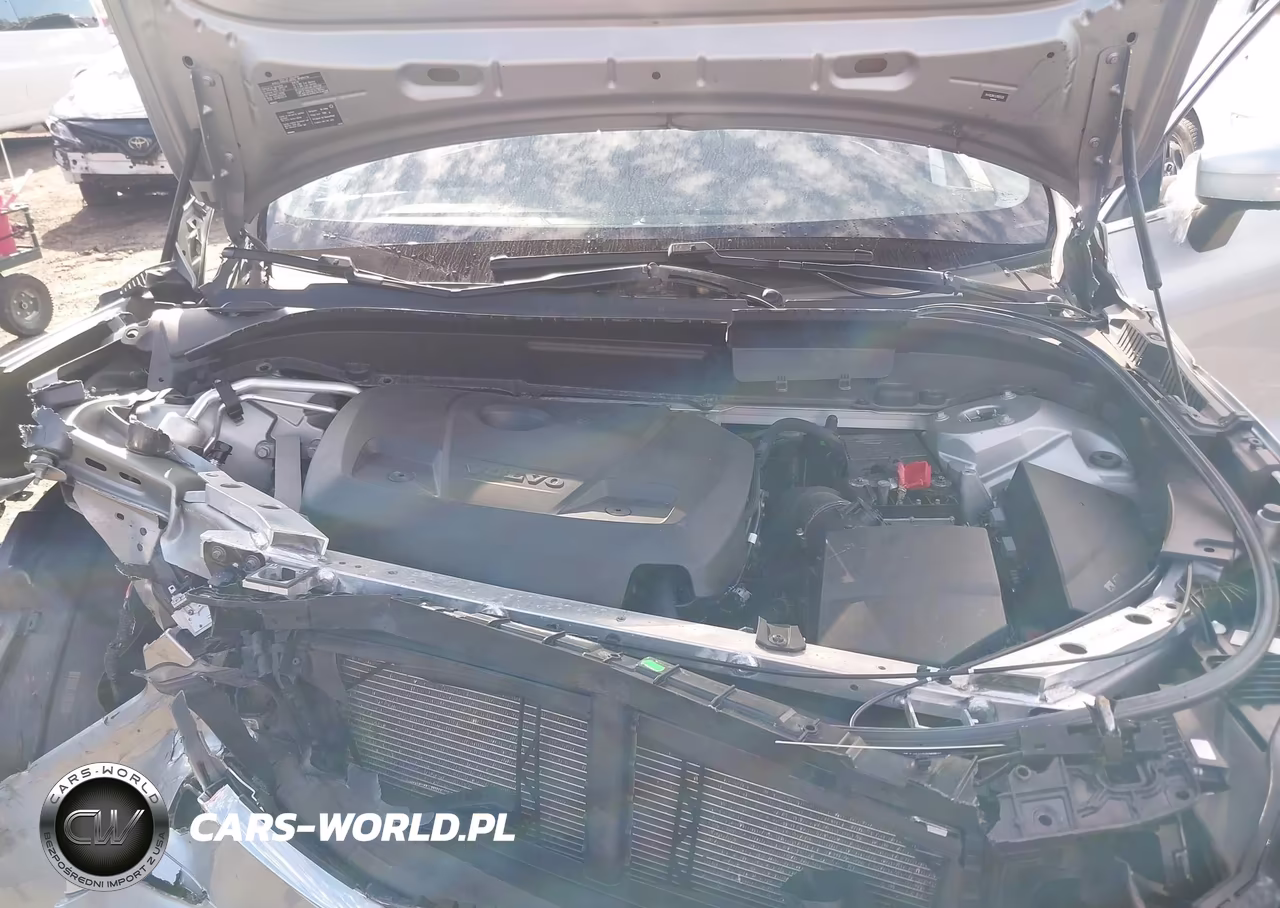 2018 Volvo Xc60 T5 Momentum VIN:YV4102RK1J1065520 - 10