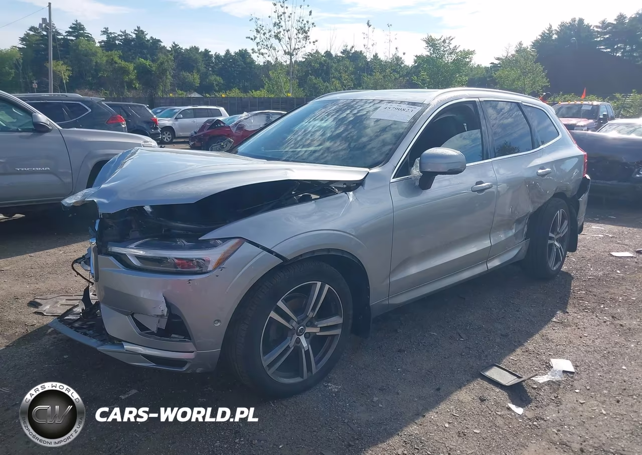 2018 Volvo Xc60 T5 Momentum VIN:YV4102RK1J1065520 - 2