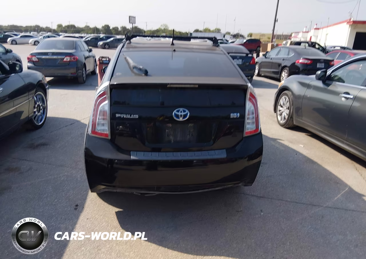 2012 Toyota Prius Two VIN:JTDKN3DU1C5438137 - 16