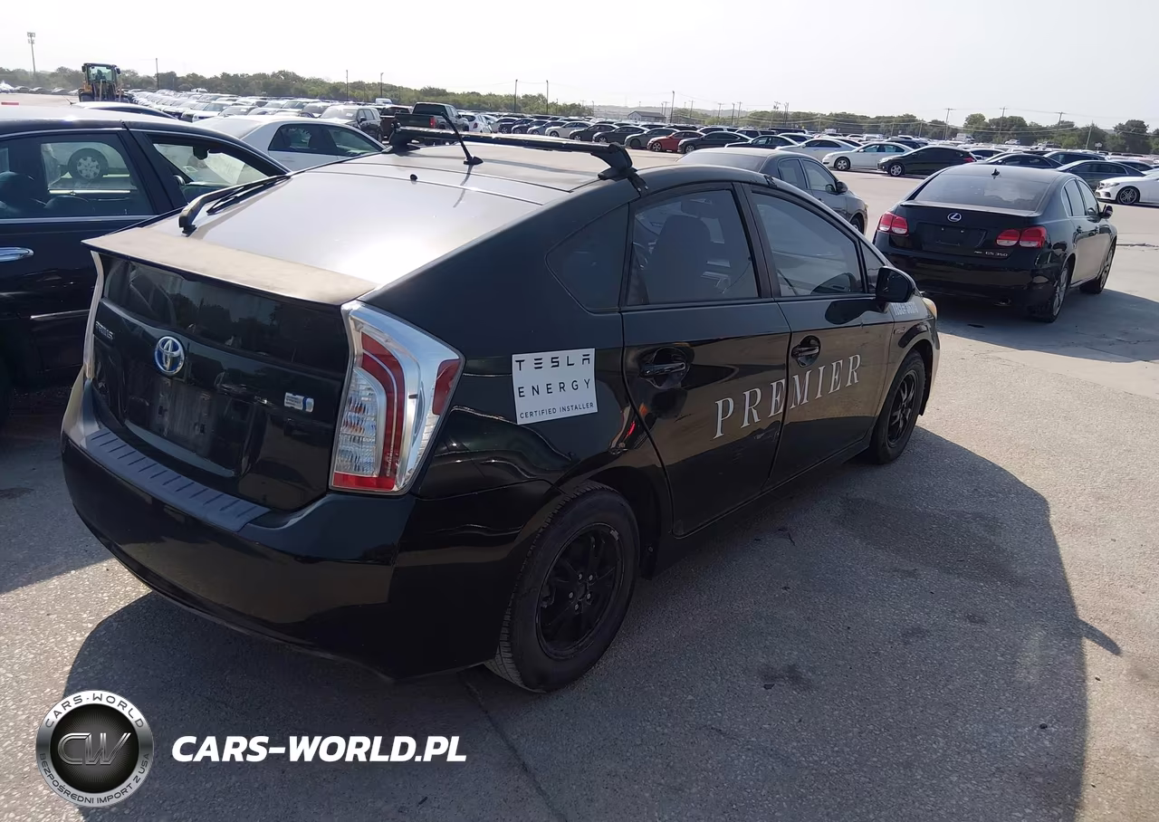 2012 Toyota Prius Two VIN:JTDKN3DU1C5438137 - 4