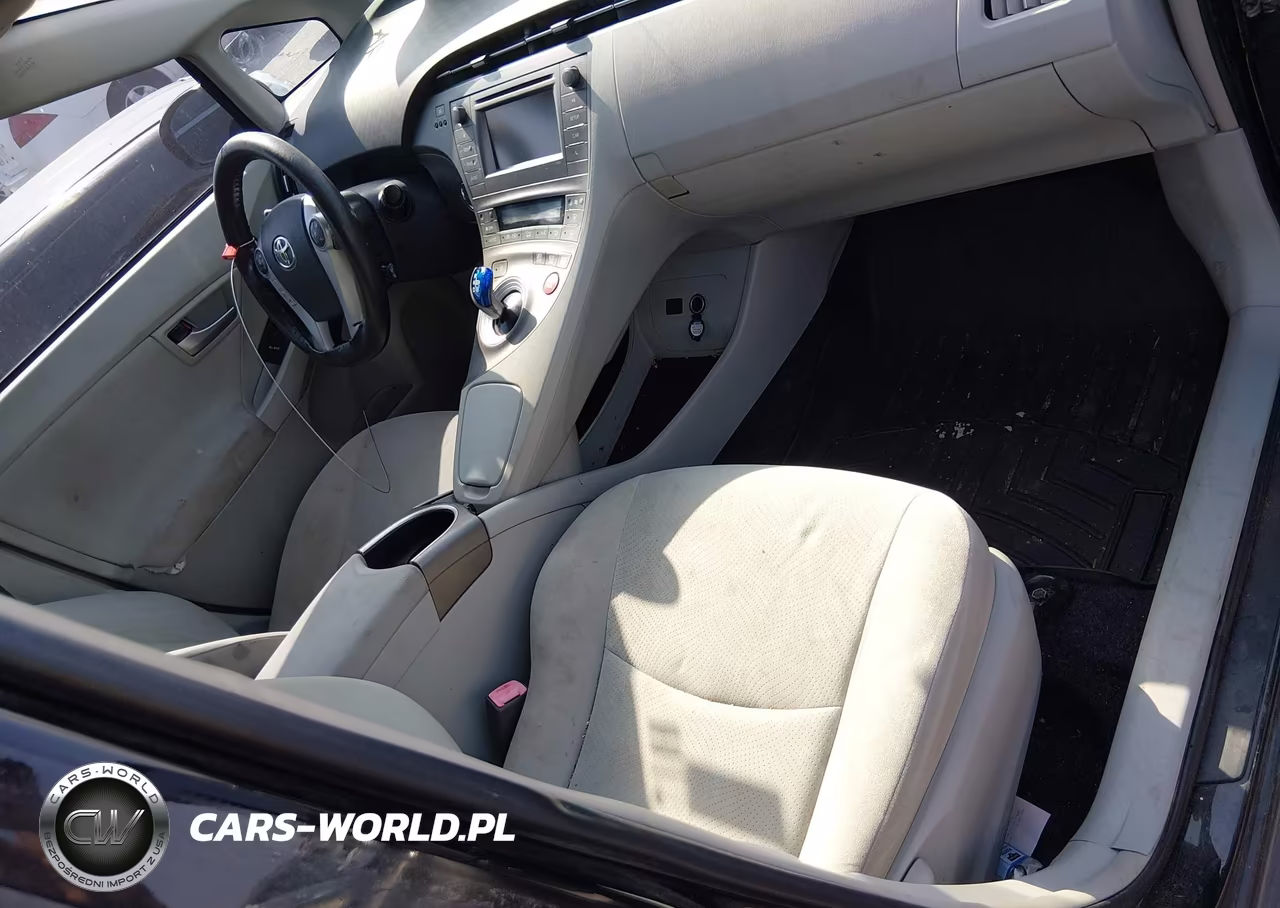 2012 Toyota Prius Two VIN:JTDKN3DU1C5438137 - 5