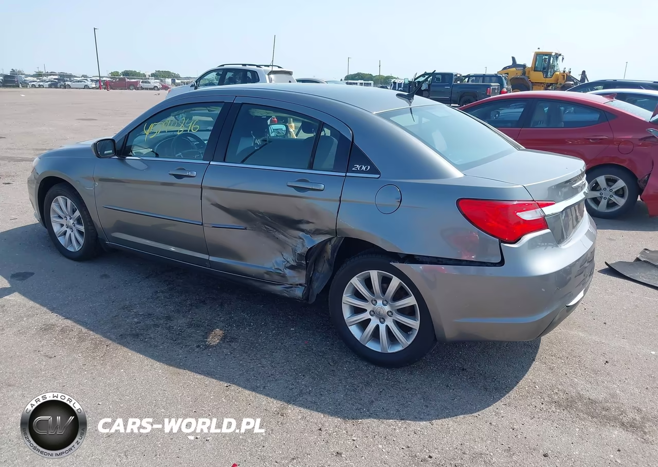 2012 Chrysler 200 Touring VIN:1C3CCBBB0CN205151 - 3