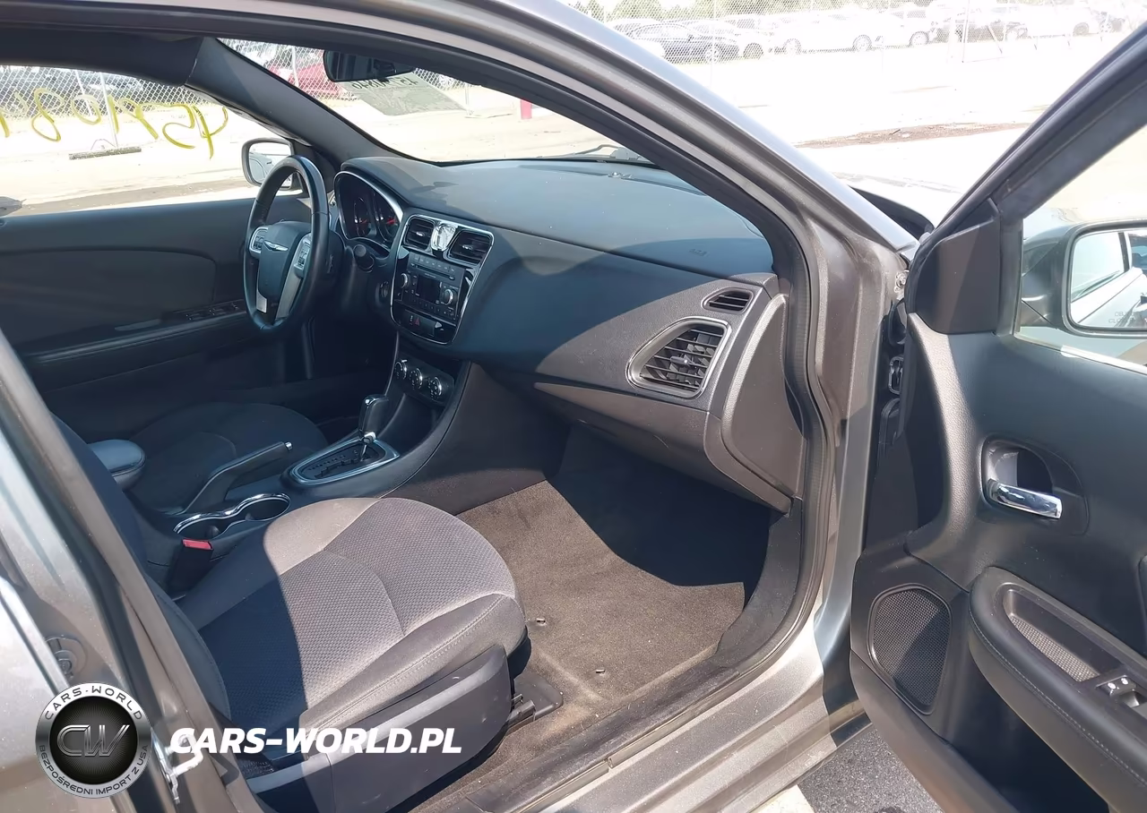 2012 Chrysler 200 Touring VIN:1C3CCBBB0CN205151 - 5