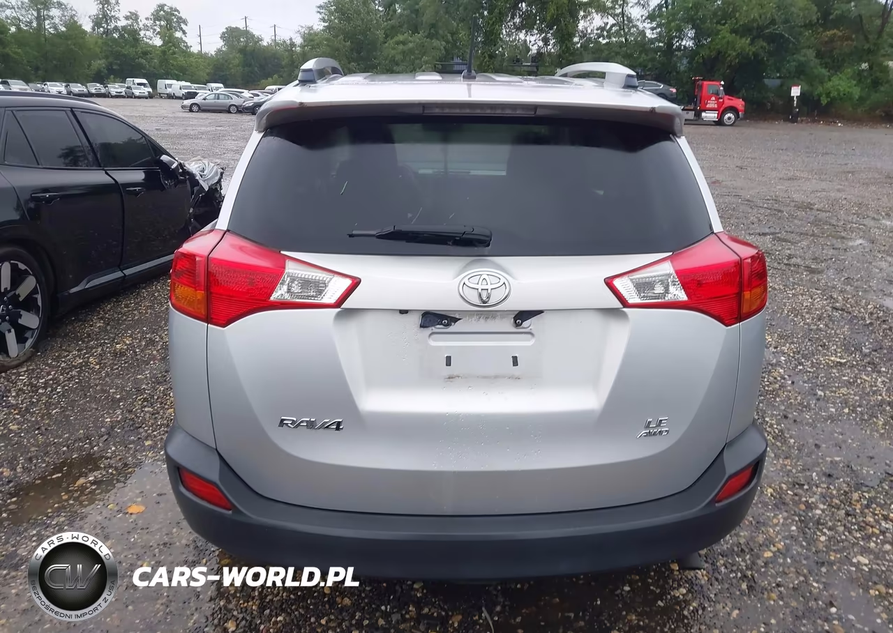 2015 Toyota Rav4 Le VIN:JTMBFREV8FD155798 - 16