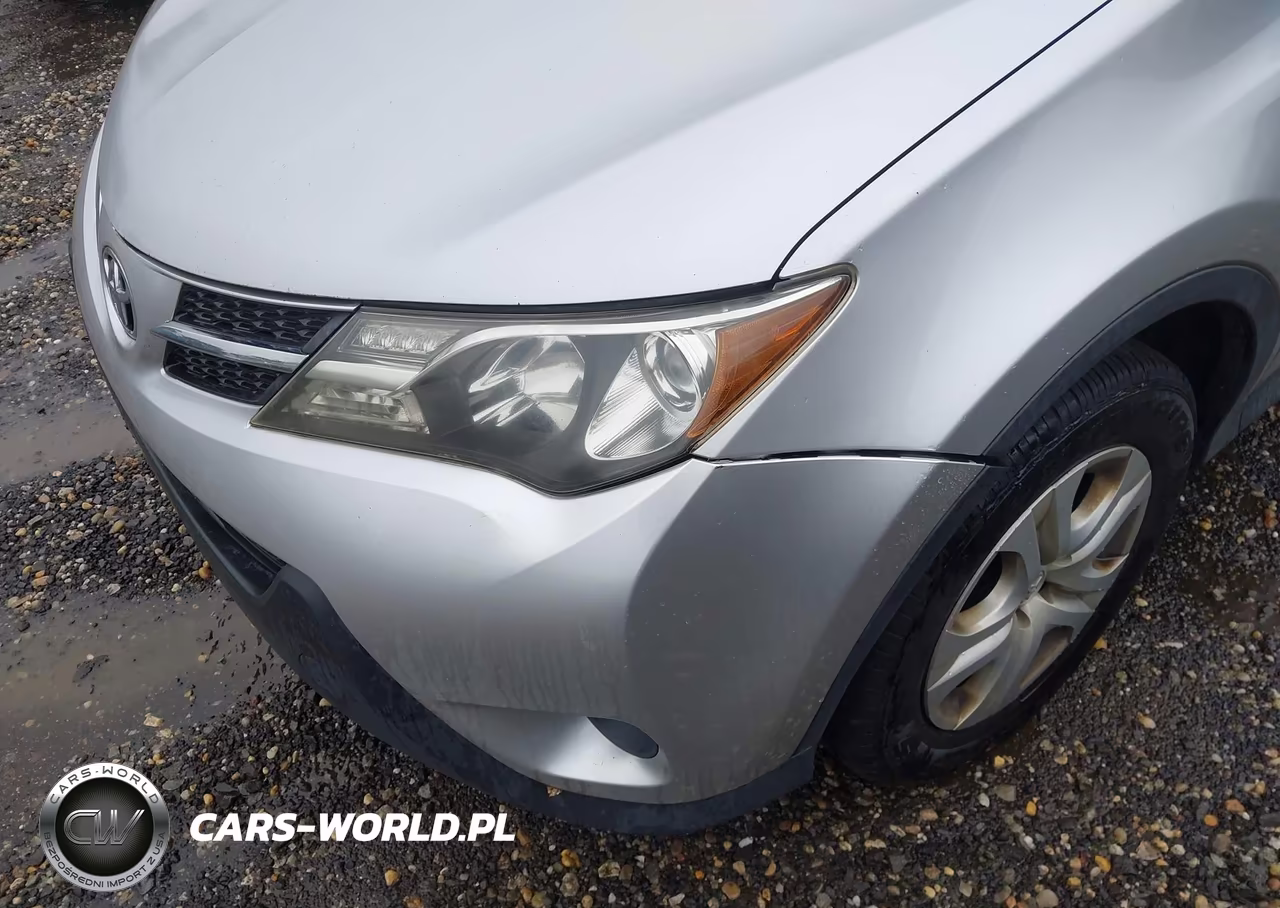 2015 Toyota Rav4 Le VIN:JTMBFREV8FD155798 - 6