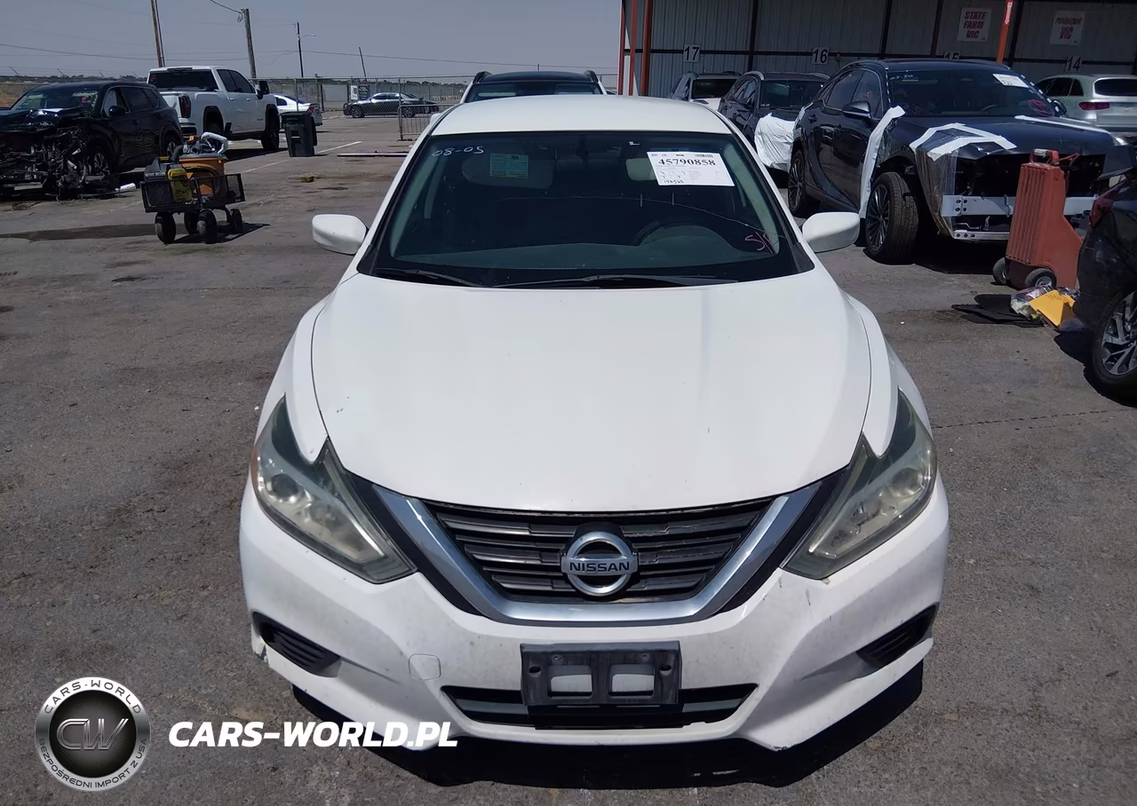 2018 Nissan Altima 2.5 S VIN:1N4AL3AP3JC136587 - 13