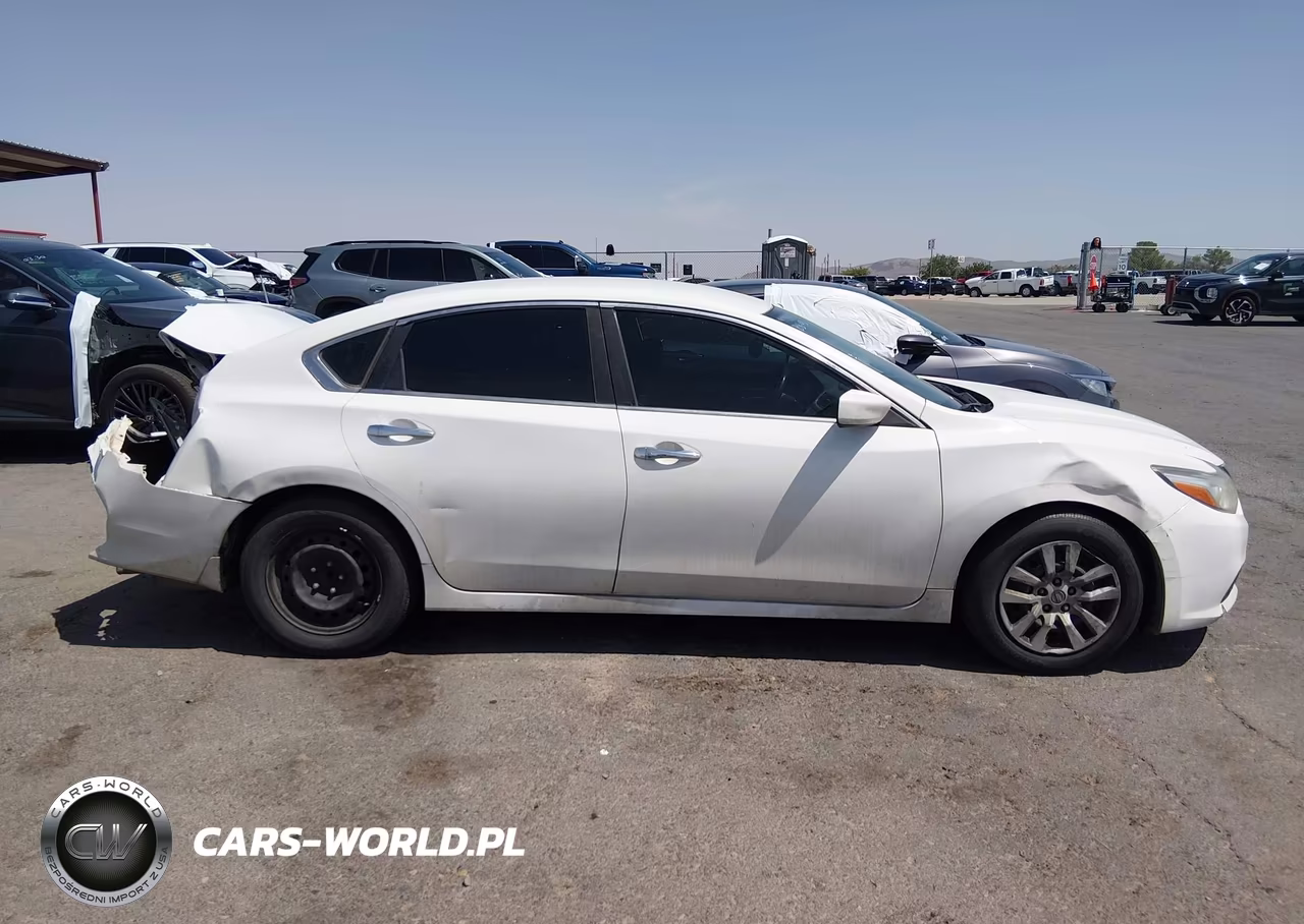2018 Nissan Altima 2.5 S VIN:1N4AL3AP3JC136587 - 14