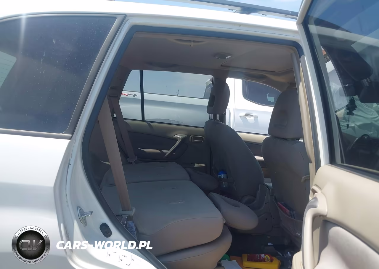 2004 Toyota Rav4 VIN:JTEGD20V040021264 - 8