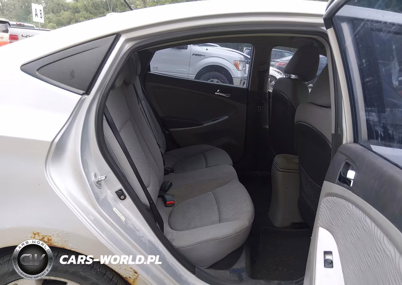 2012 Hyundai Accent Gls VIN:KMHCU4AE2CU078324 - 8