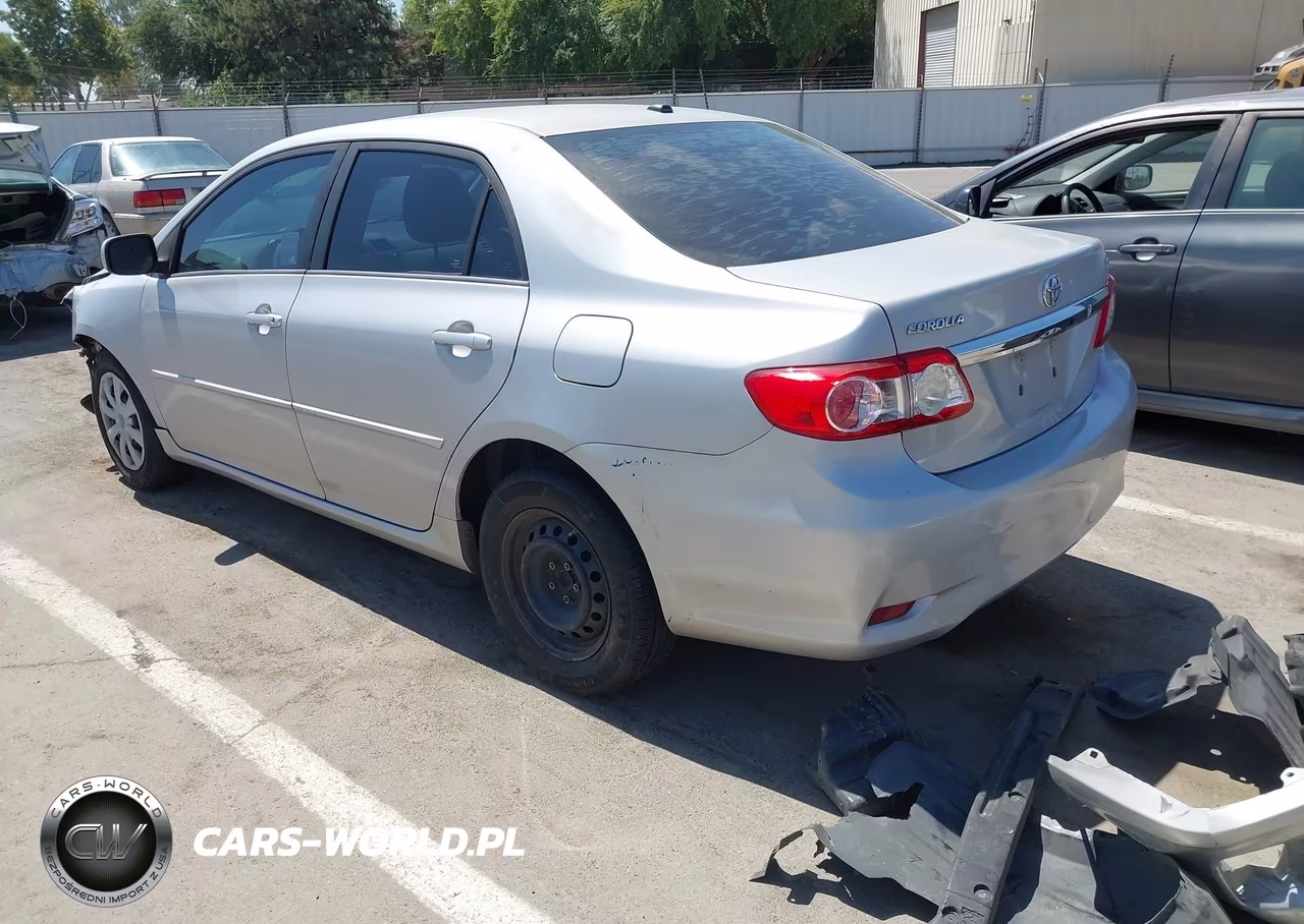 2011 Toyota Corolla Le VIN:2T1BU4EE7BC748004 - 3