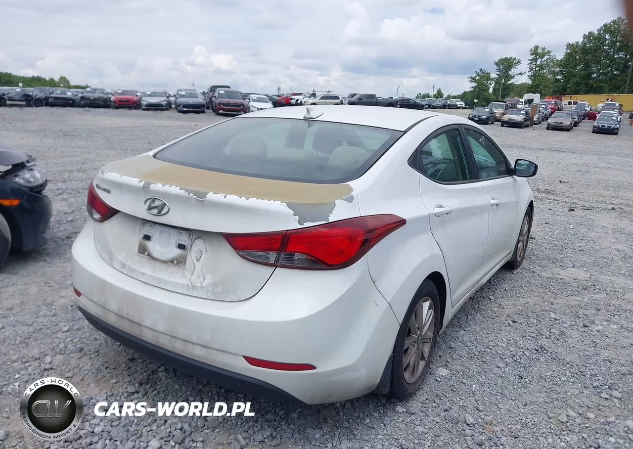 2016 Hyundai Elantra Se VIN:5NPDH4AE7GH790339 - 4