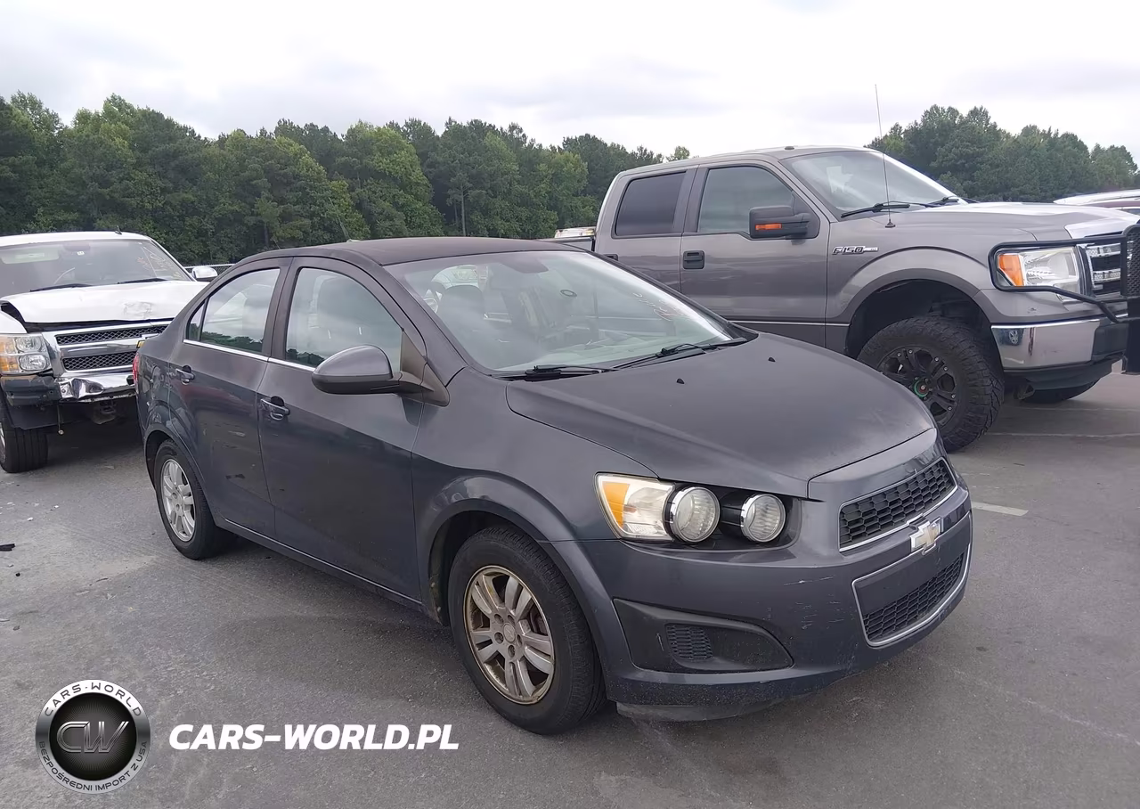 2013 Chevrolet Sonic Lt Auto – zdjęcie 1 z 12