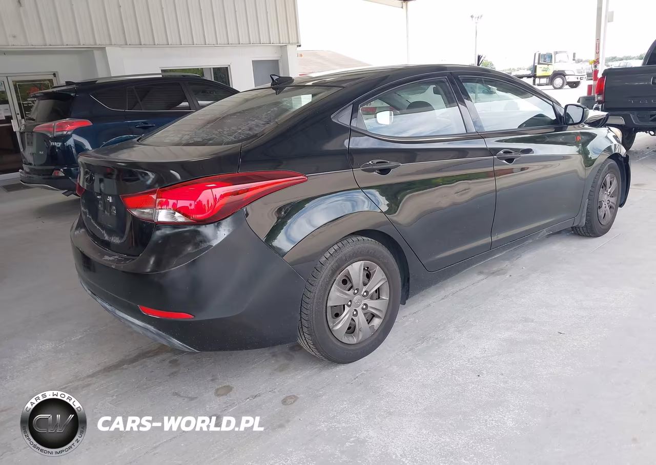 2016 Hyundai Elantra Se VIN:5NPDH4AE5GH720354 - 4