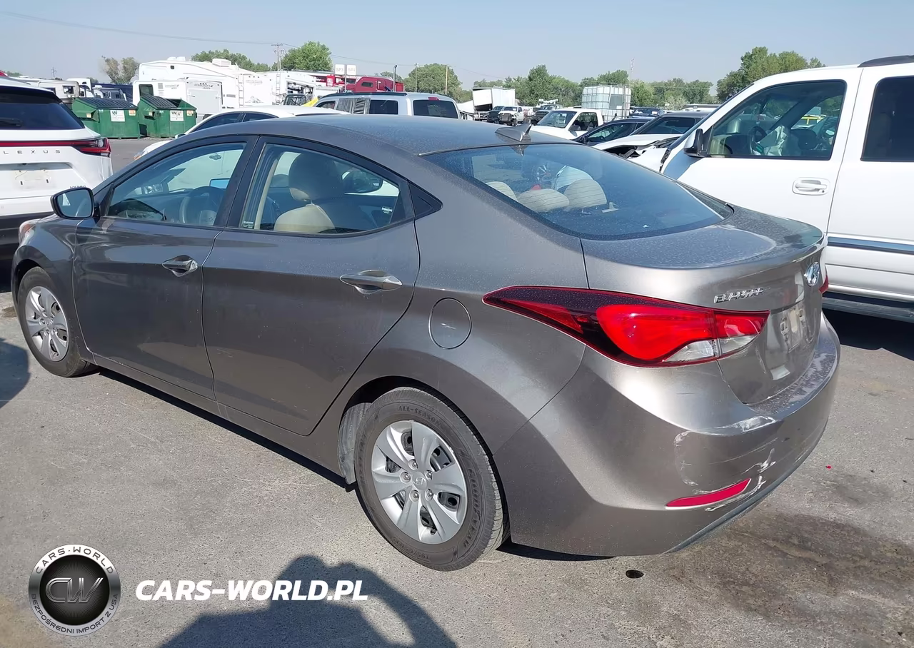 2016 Hyundai Elantra Se VIN:5NPDH4AE4GH698315 - 3