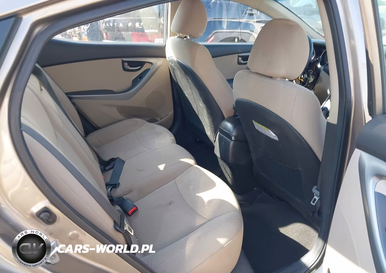 2016 Hyundai Elantra Se VIN:5NPDH4AE4GH698315 - 8