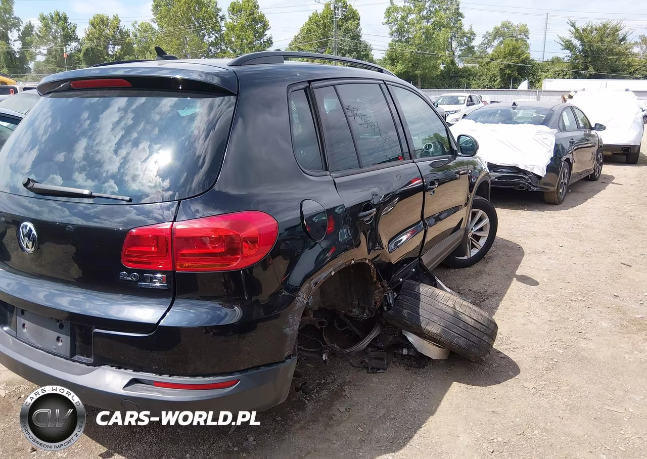 2015 Volkswagen Tiguan S VIN:WVGBV7AX9FW522707 - 4