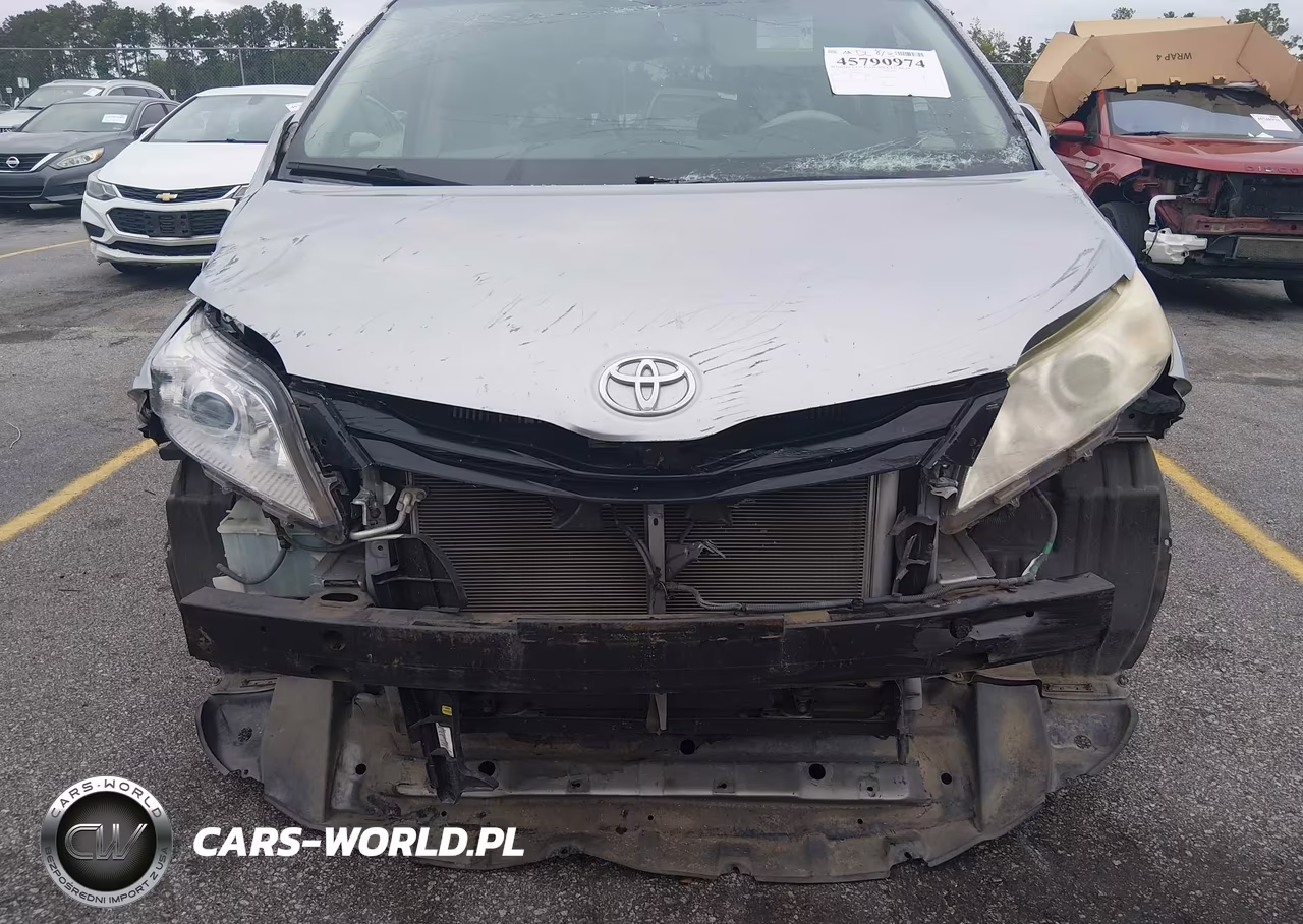 2014 Toyota Sienna Le V6 8 Passenger VIN:5TDKK3DC2ES416385 - 6