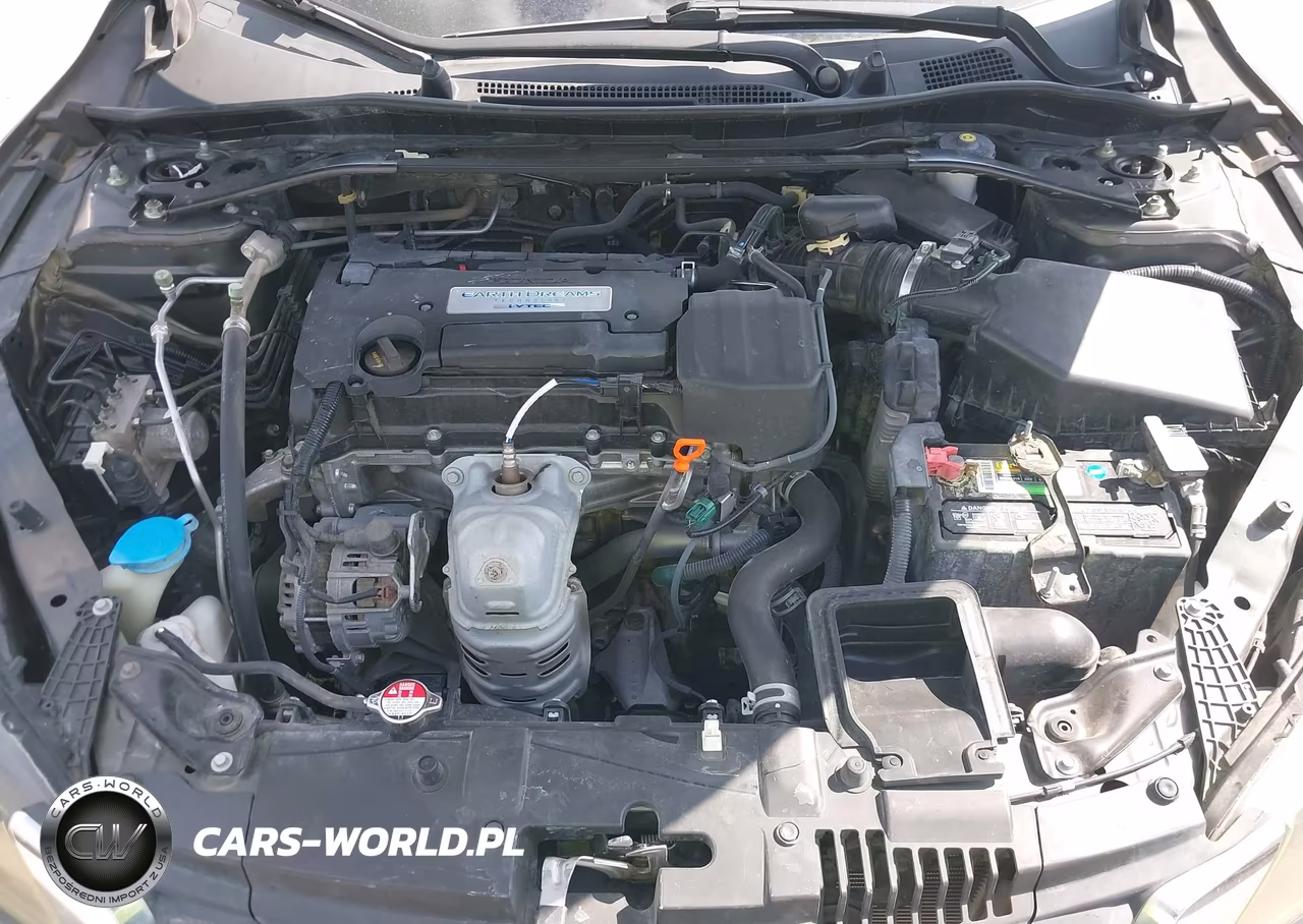 2015 Honda Accord Sport VIN:1HGCR2F58FA064079 - 10