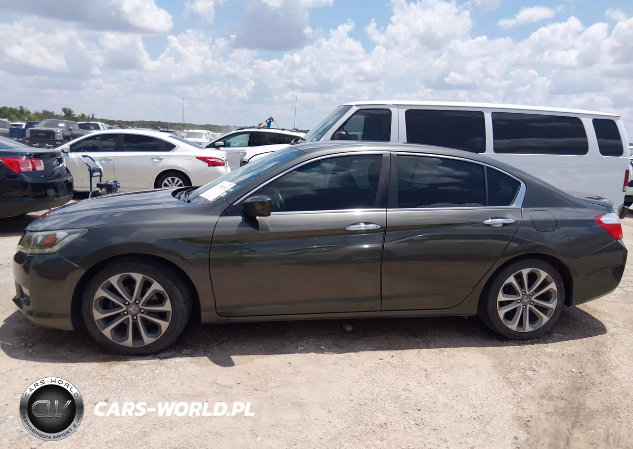 2015 Honda Accord Sport VIN:1HGCR2F58FA064079 - 14