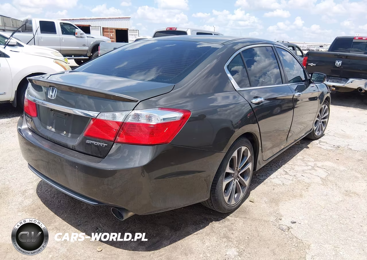 2015 Honda Accord Sport VIN:1HGCR2F58FA064079 - 4