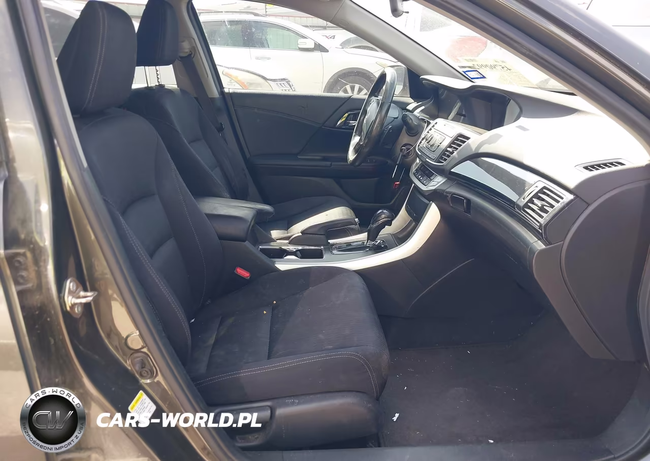 2015 Honda Accord Sport VIN:1HGCR2F58FA064079 - 5