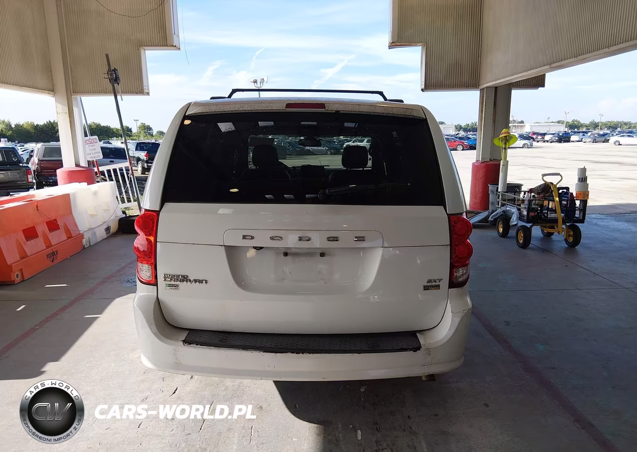 2019 Dodge Grand Caravan Sxt VIN:2C4RDGCG3KR753673 - 16