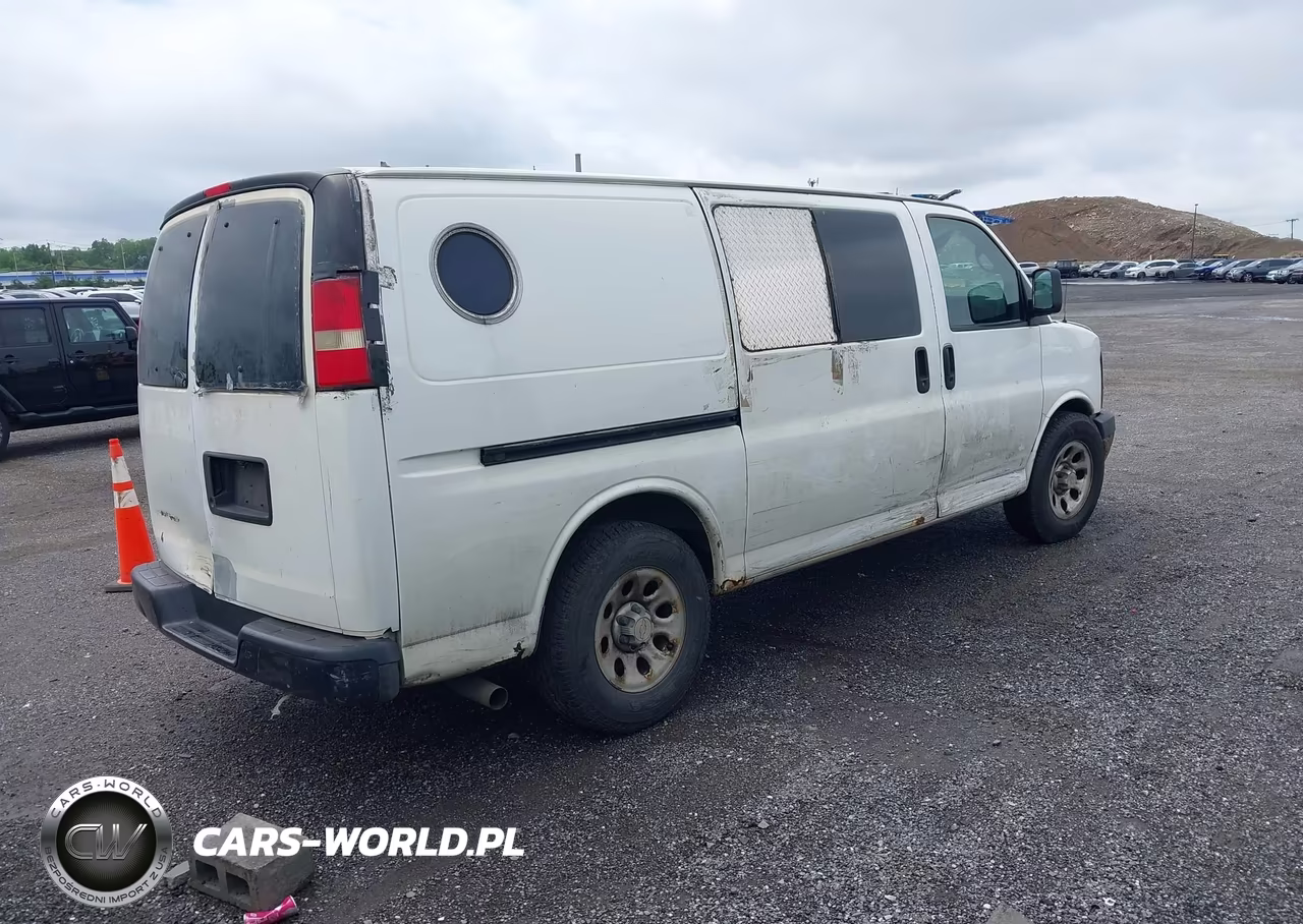 2012 Chevrolet Express 1500 Work Van VIN:1GCSGAFX0C1120734 - 4