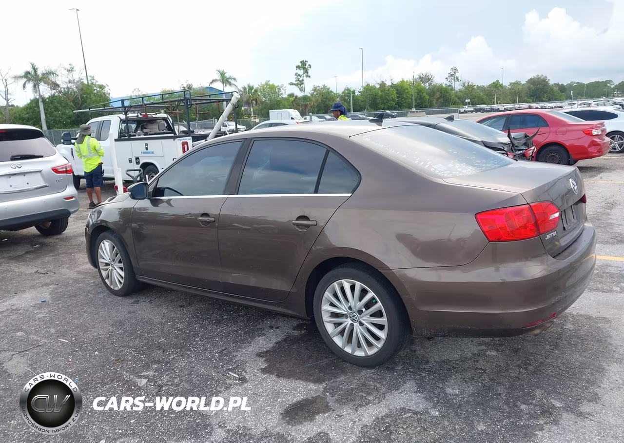 2011 Volkswagen Jetta 2.5L Sel VIN:3VWLX7AJ9BM325073 - 3