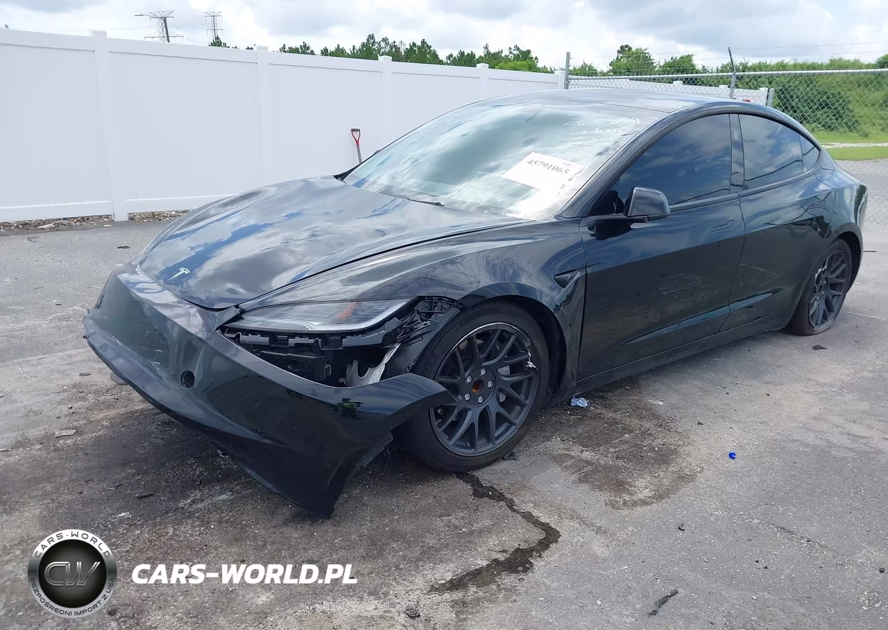 2025 Tesla Model 3 Long Range Rear-Wheel Drive-Standard Rear-Wheel Drive VIN:5YJ3E1EA7SF983849 - 2