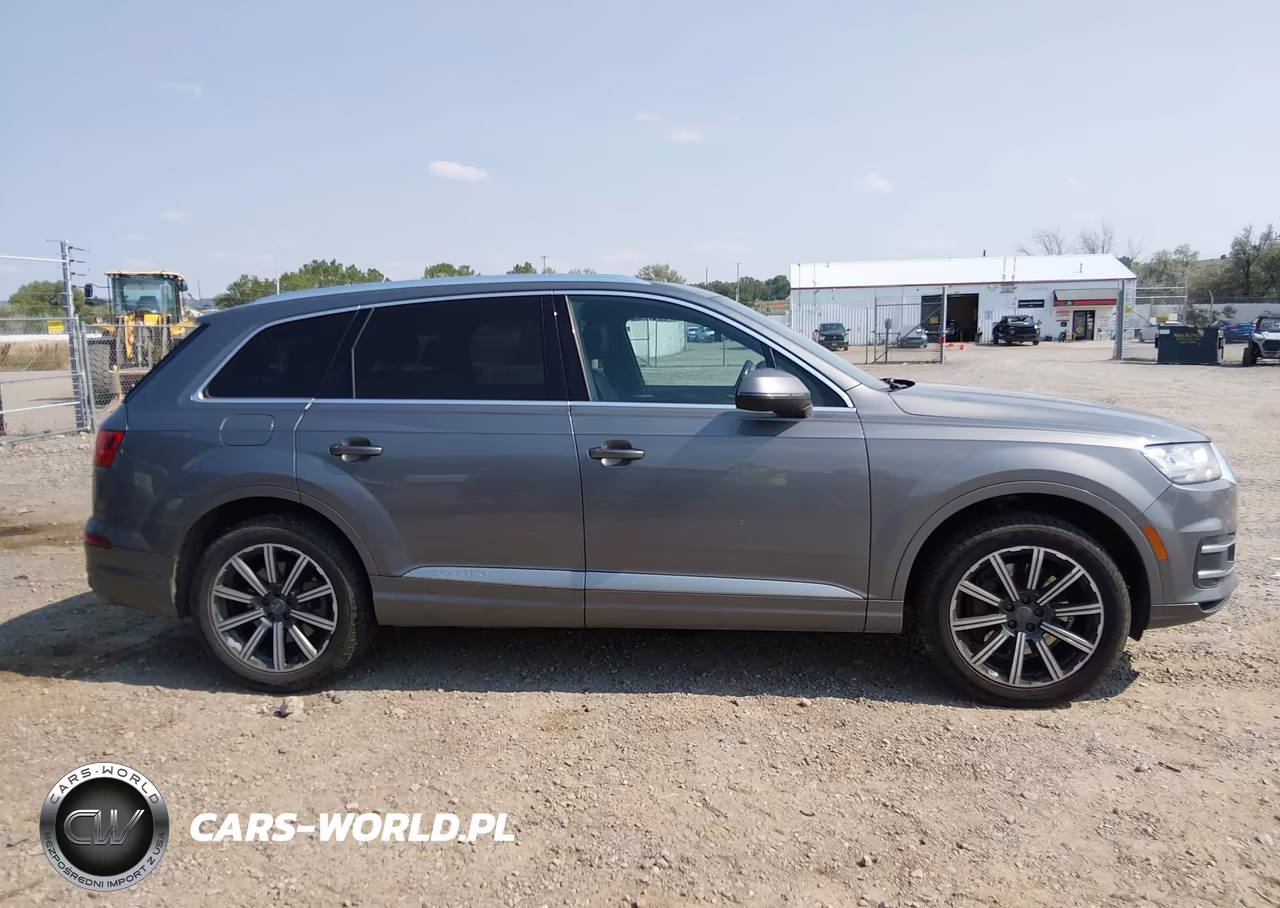2017 Audi Q7 3.0T Premium VIN:WA1LAAF76HD028808 - 13