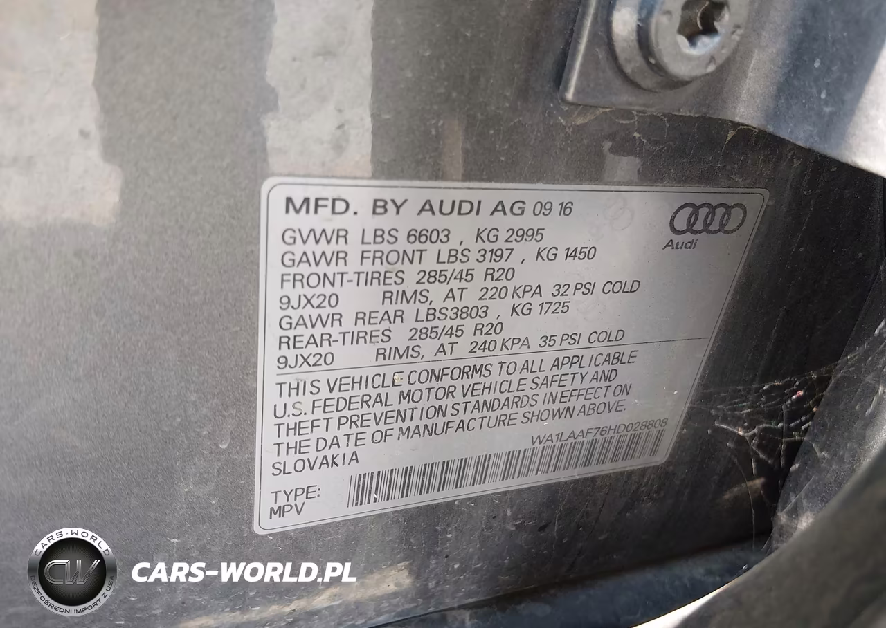 2017 Audi Q7 3.0T Premium VIN:WA1LAAF76HD028808 - 9